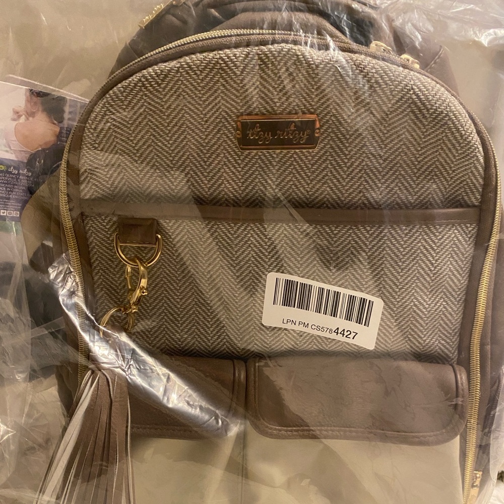 Itzy Ritzy Boss Plus Diaper Bag
